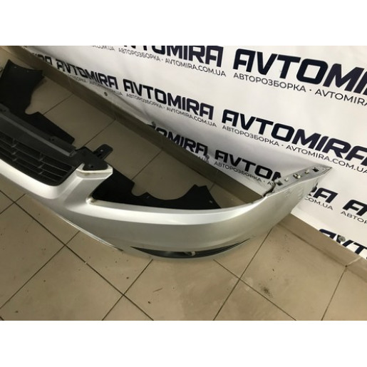 Бампер передний комплектный Ford Focus 2 2008-2010 8M5117K819
